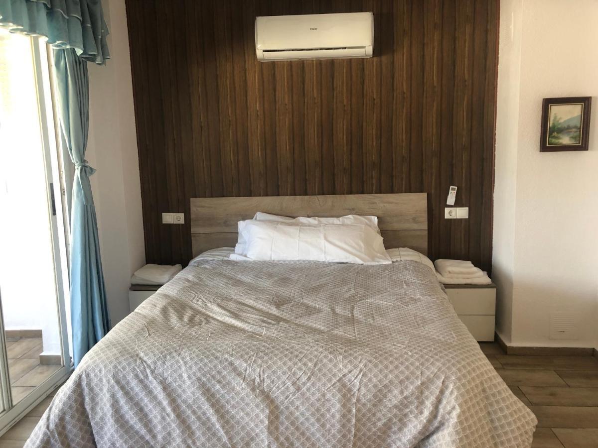 Holiday Chalet Benidorm Ngoại thất bức ảnh